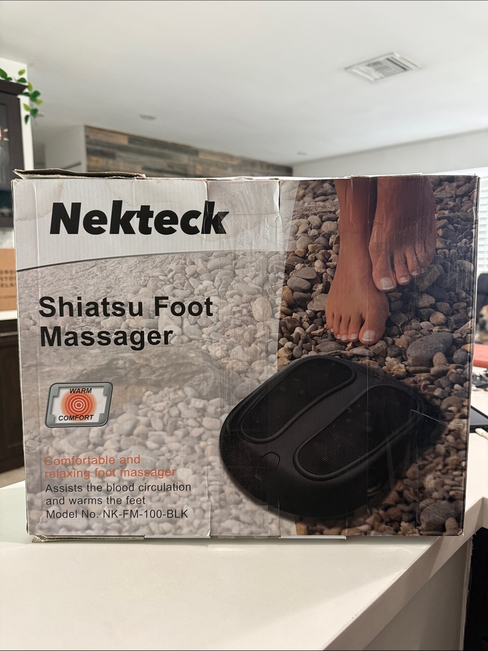 NekTeck Shiatsu Foot Massager with Heat Black & White. Never used.